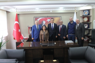 Tokat Bahçeşehir Kolejinden Baromuza Ziyaret.