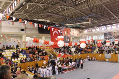 Tokat' ta " 19 Mayıs Atatürk'ü Anma Gençlik ve Spor Bayramı " Düzenlenen Tören ile Kutlandı.